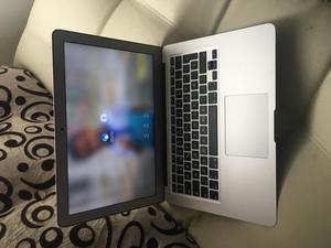 Macbook Air 13 core i5 8GB RAM 