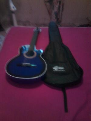 Se Vende Guitarra de Buena Calida Nueva