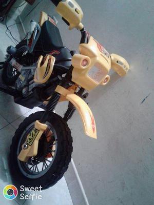 motocicleta plastica de bateria recargable