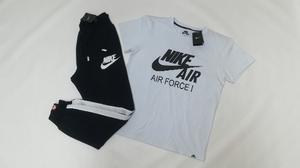Conjunto Nike Air - Sudadera Jogger Nike + Camiseta Nike