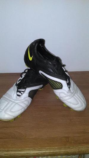 Guayos Nike Ctr360