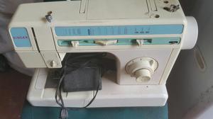 Maquina de Coser Singer