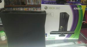 Vendo Xbox 360 con Dos Controles, Kinect