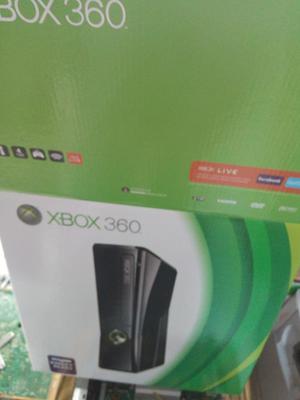 Xbox 360 Equipada.