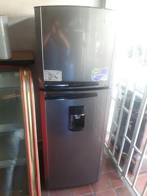 Vendo Hermosa Nevera Centrales 230l