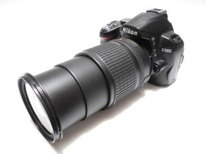 Camara Nikon D Con Un Zoom  Nikon