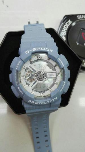 Reloj G Shock Azul Fondo Blanco