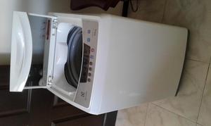 vendo lavadora poco uso tiene 6 meses de uso esta como nueva