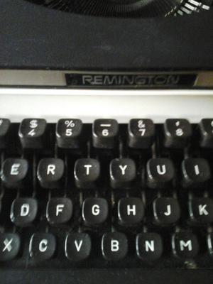 Maquina de Escribir Remington Antigua