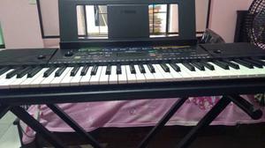 Organeta Yamaha Psr-e253, En Muy Buen Estado.