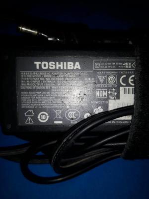 Cargador Toshiba Original