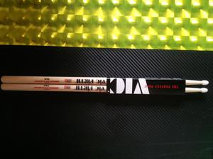 Baquetas Vic Firth Nogal Para Bateria Punta De Nailon