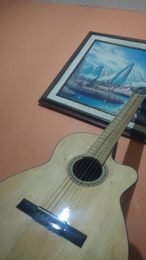 Guitarra Nueva con Forro Y Afinador