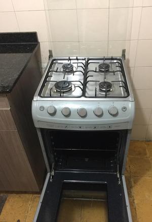 Remato Estuda 4 Fogones Y Horno