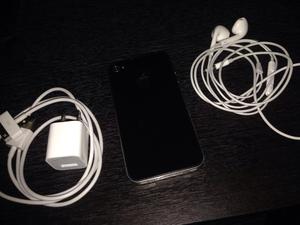 Vendo iPhone 4S con cargador y audifonos