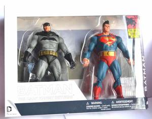 Figura Dc Comics The Dark Knight Returns Superman Batman