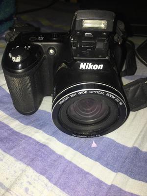 Camara Nikon L320