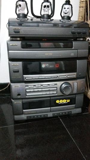 Equipo de Sonido con Tocadiscos Aiwa 600