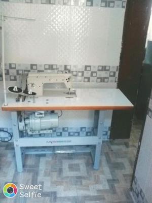 Maquina de Coser