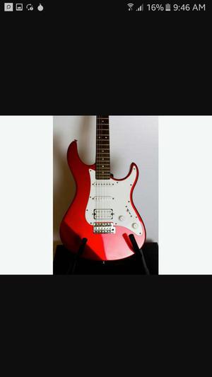 Guitarra Eléctrica Yamaha Pacifica 012