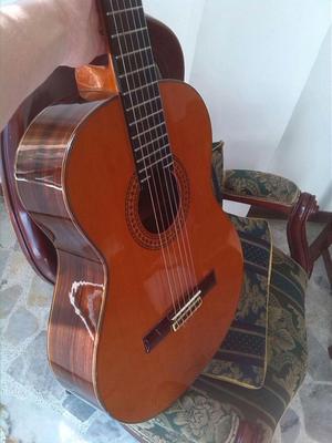 Vendo hermosa guitarra Alhambra modelo 6p