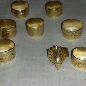 Oro Cuatro Gramos Ley  K Kilates 84 Partes De Oro