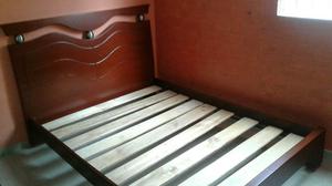 Cama Doble Y Tocador