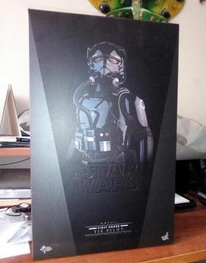 Figura Hot Toys Star Wars Tie Pilot