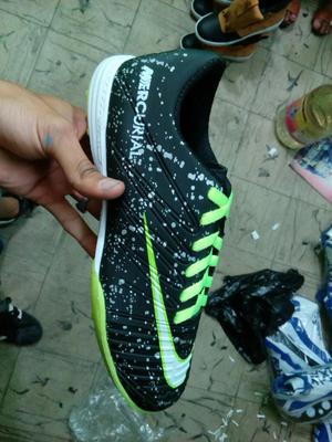 Guayos Nike Talla 39