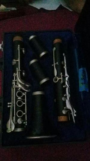 Clarinete Yamaha Ref Ycl 32 Madera