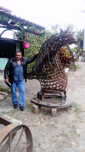 Escultura Cabeza de Caballo