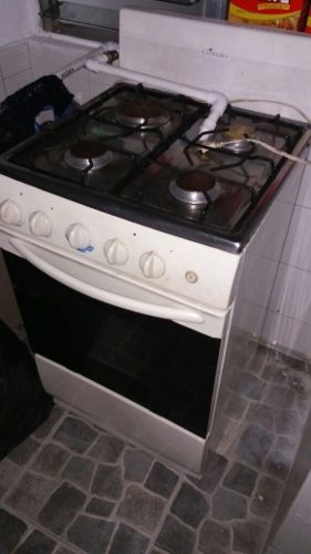 Estufa A Gas 4 Fogones Con Horno