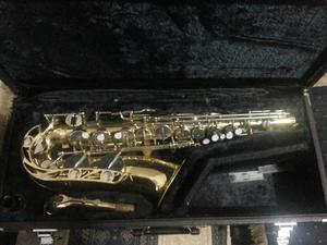 Saxofón Yamaha Yas 21
