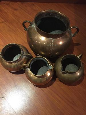 Vasijas de cobre, juego completo de cuatro vasijas.