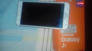 Vendo Celular Samsung Galaxy J7