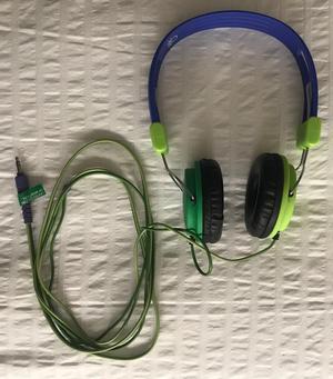Audífonos Marca Benetton