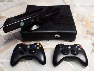 Consolas Xbox 360 Slim Con 2 Controles Cada Una