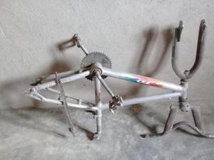 marco de bicicleta en aluminio