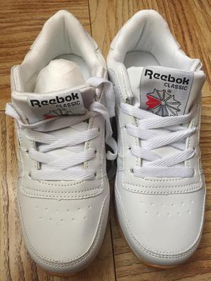 Vendo Reebok Blancas Clasicas