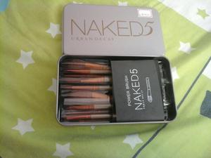 Vendo Brochas Naked5