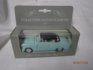 Colección Autos Clasicos Chevrolet  Bel Air Color Azul