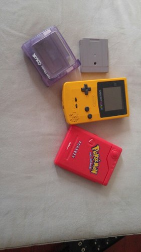 Gameboy Color + Lupa + Pokedex