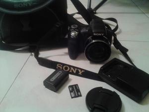 Camara Sony Ciber Shot DscH400