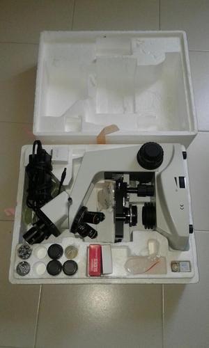 Microscopio Amscope