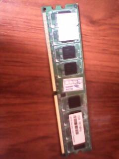 memoria RAM 1GB