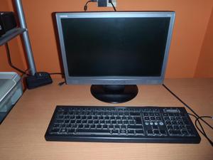 Monitor Compaq w17q y teclado usado. NEGOCIABLE