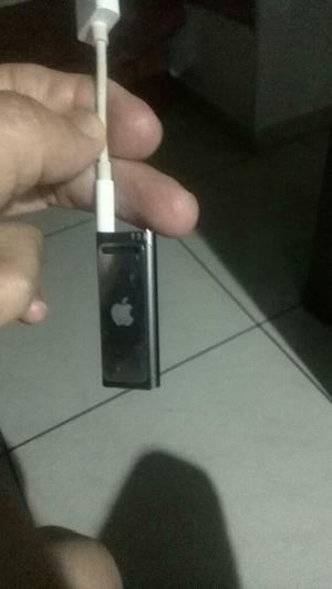 Vendo iPod Shuffle 4 Gigas de Apple