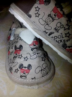 Zapatos de Bebe Disney