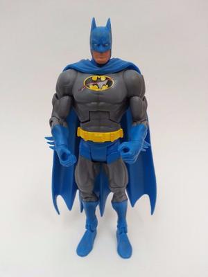 Batman Dc Universe Classics Battle Damaged Figura Mattel