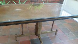 Mesa comedor rectangular en madera con vidrio